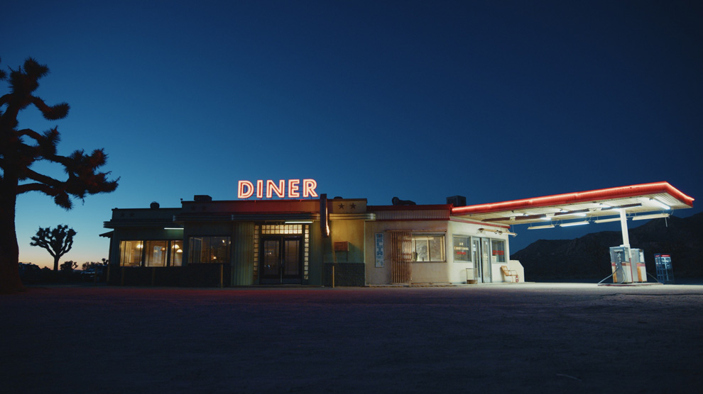 diner at night in open gate 6k